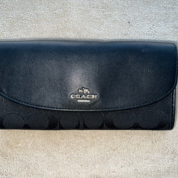 Coach Signature "C" Envelope Wallet - Picture 1 of 12